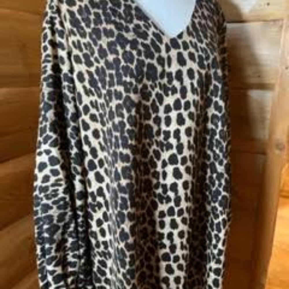 Leopard print blouse, XL